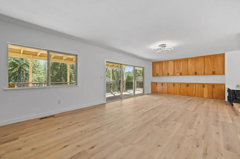 19501 Chaffee Circle Groveland, CA 95321