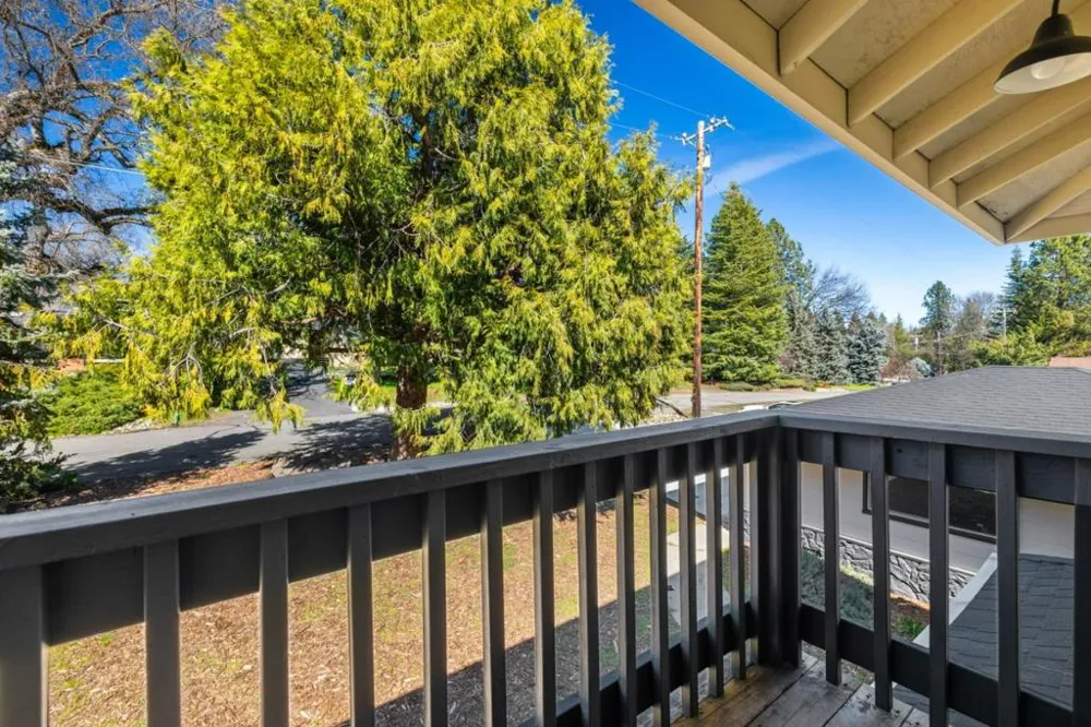 19501 Chaffee Circle Groveland, CA 95321