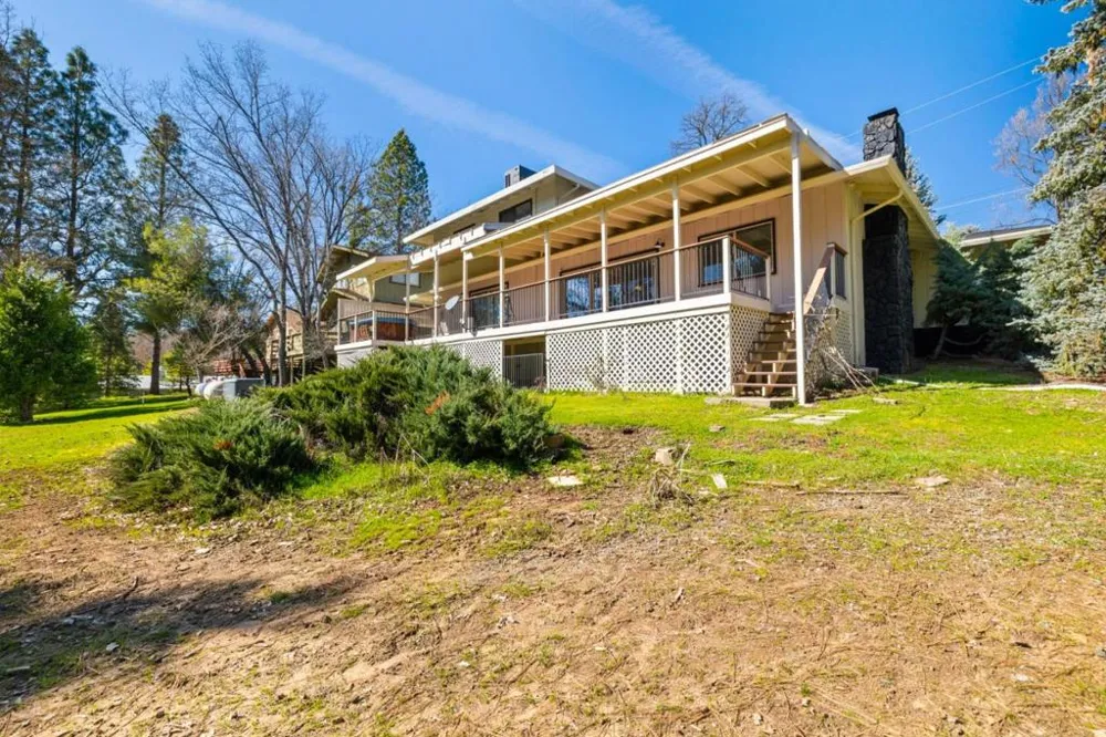 19501 Chaffee Circle Groveland, CA 95321