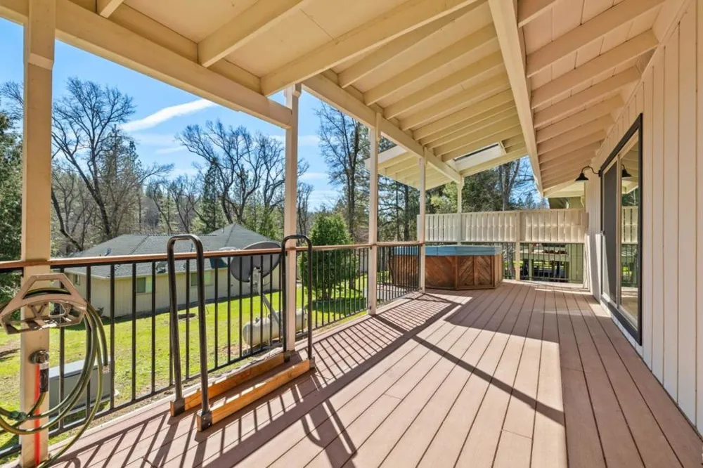 19501 Chaffee Circle Groveland, CA 95321