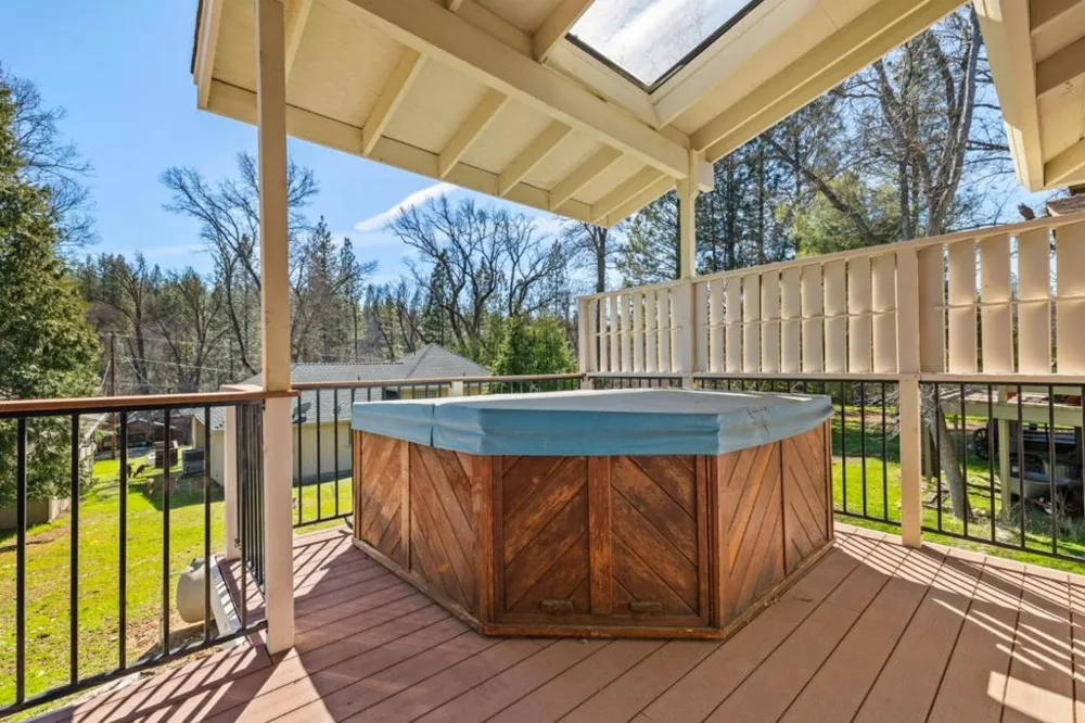 19501 Chaffee Circle Groveland, CA 95321