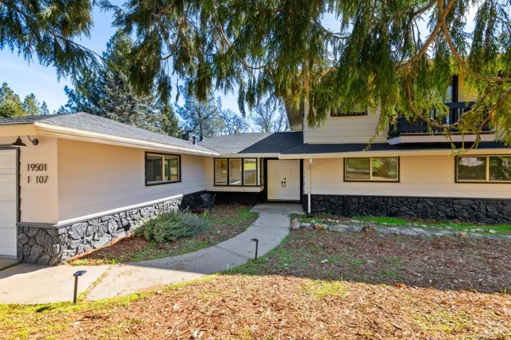 19501 Chaffee Circle Groveland, CA 95321