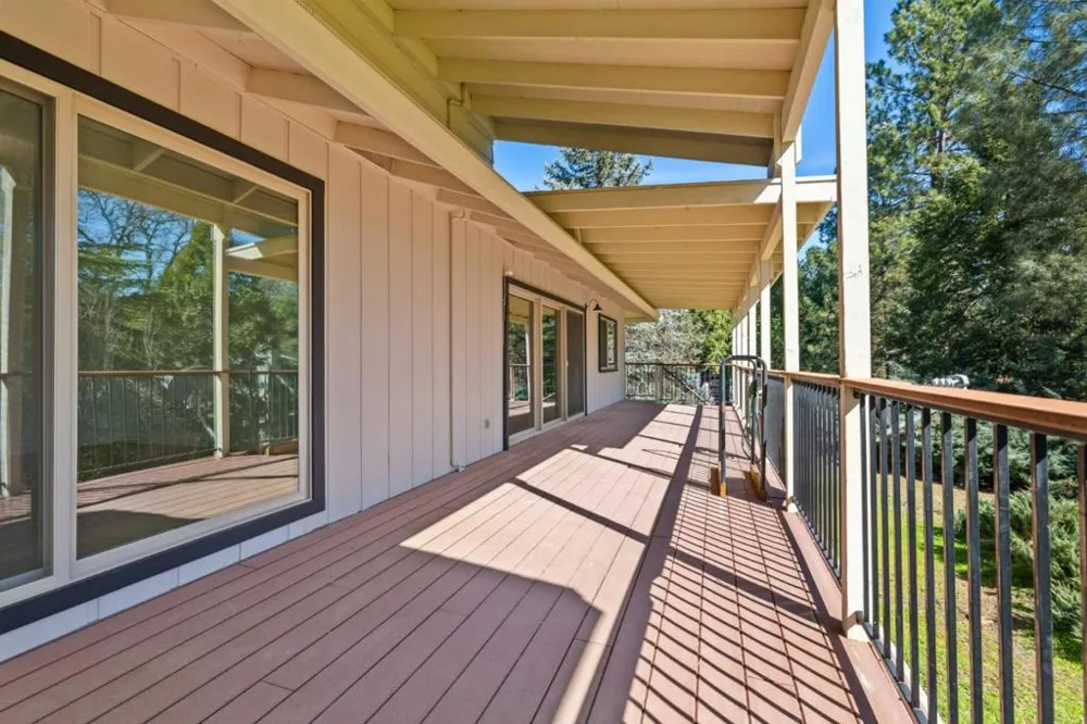 19501 Chaffee Circle Groveland, CA 95321
