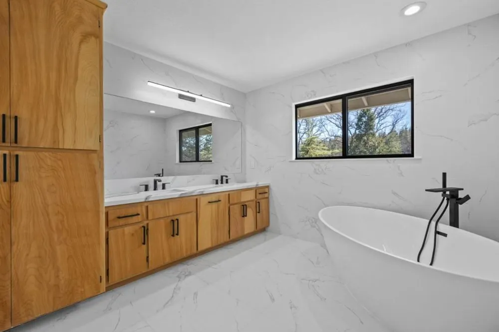 19501 Chaffee Circle Groveland, CA 95321