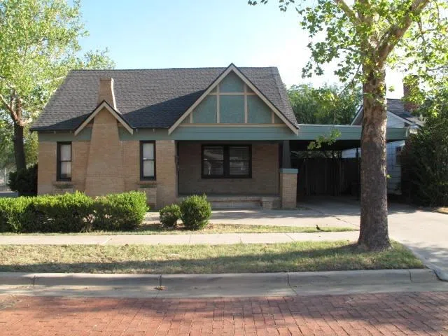 2124 16th Street Lubbock, TX 79401