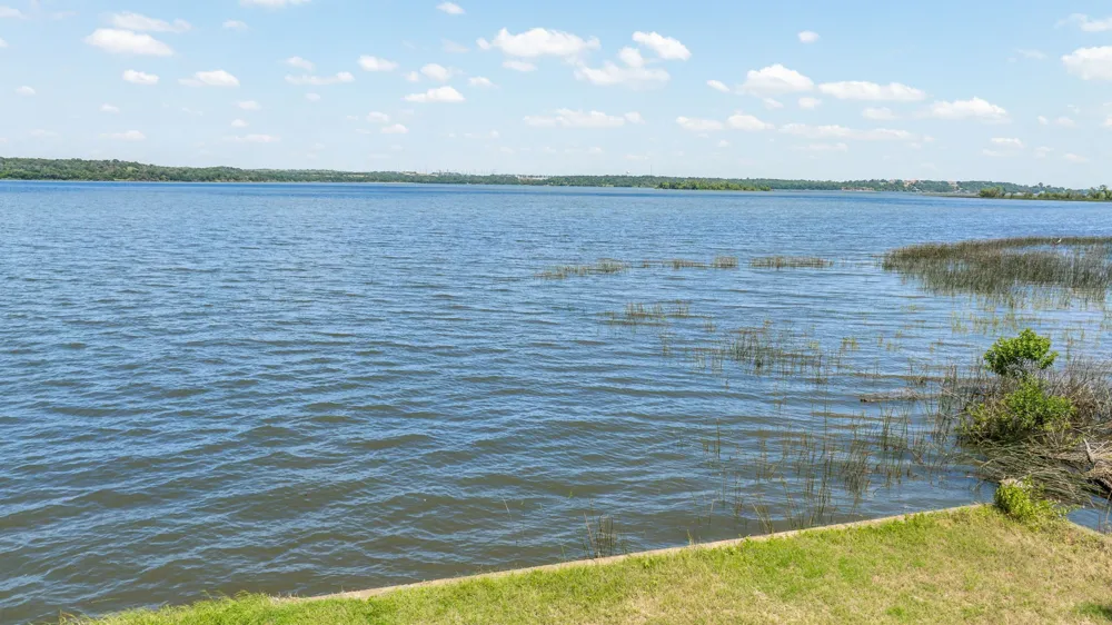 1800 S Laguna S Pelican Bay, TX 76020