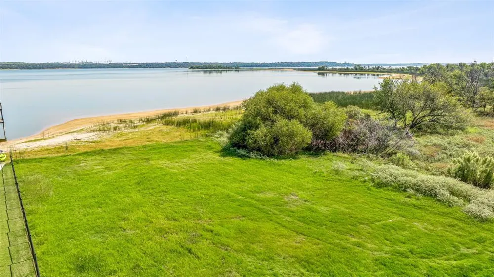 1800 S Laguna S Pelican Bay, TX 76020