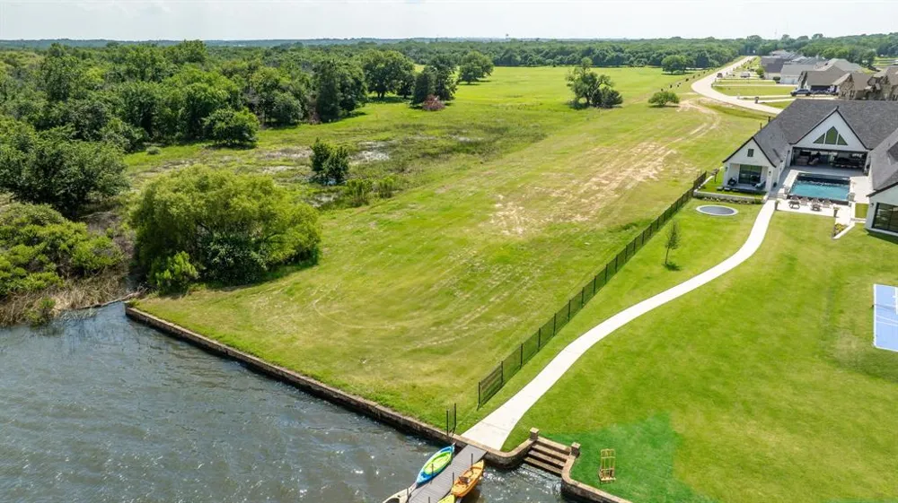 1800 S Laguna S Pelican Bay, TX 76020