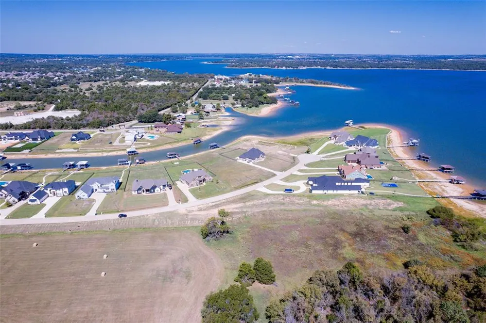 1800 S Laguna S Pelican Bay, TX 76020