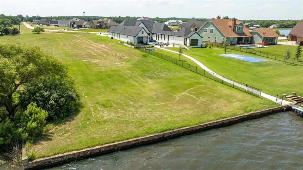1800 S Laguna S Pelican Bay, TX 76020