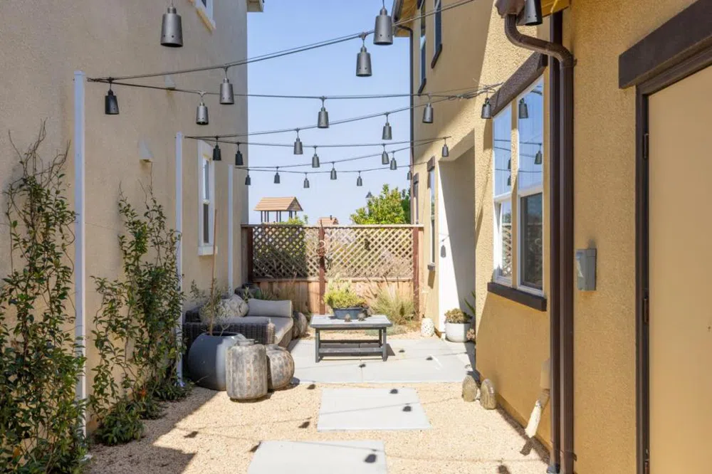21572 Ord Ave. Marina, CA 93933