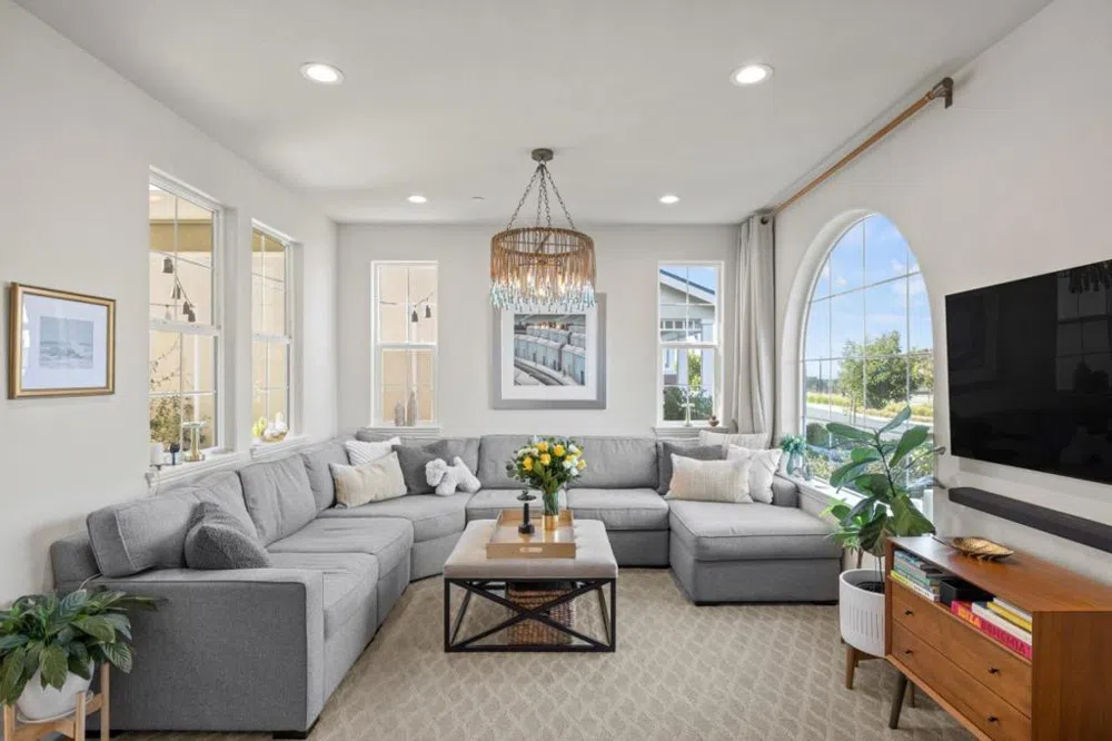 21572 Ord Ave. Marina, CA 93933