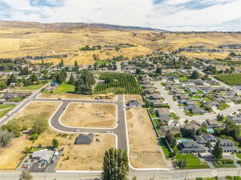 3233 NW Chadwick (Lot 34) Loop