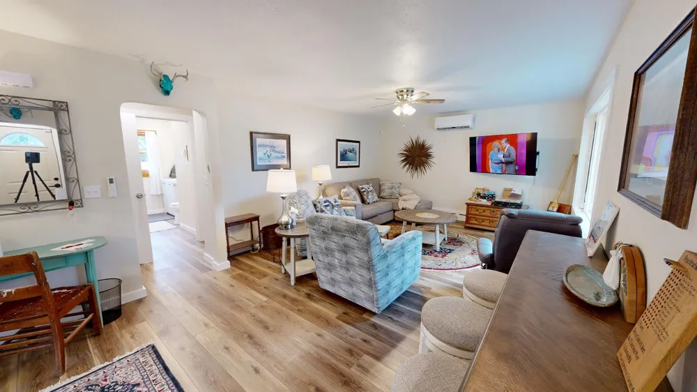 27 Division Street #airbb Clara City, MN 56222