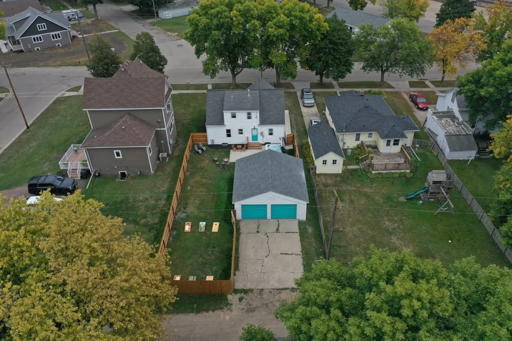 27 Division Street #airbb Clara City, MN 56222