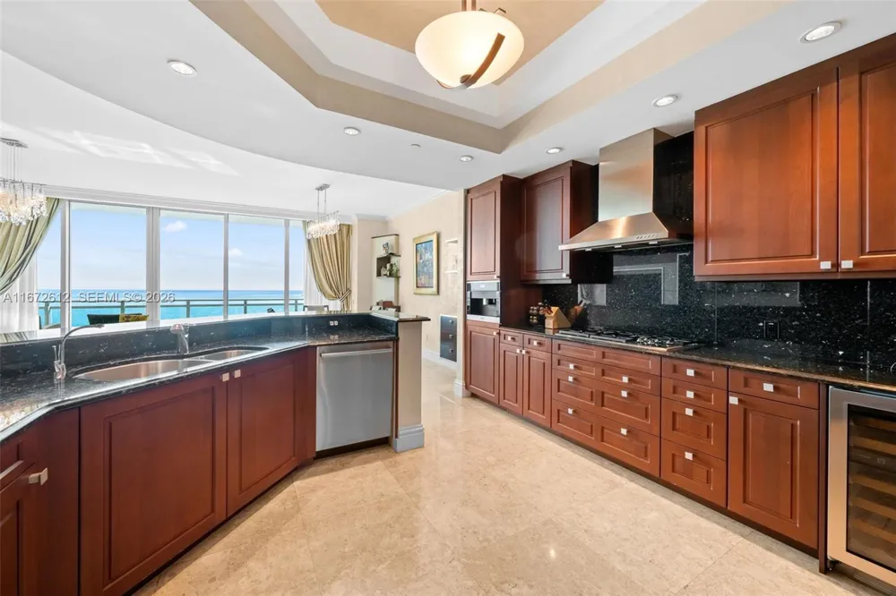 10295 Collins Ave #1605 Bal Harbour, FL 33154