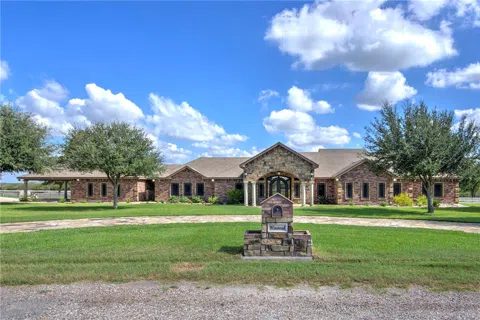244 County Road 373