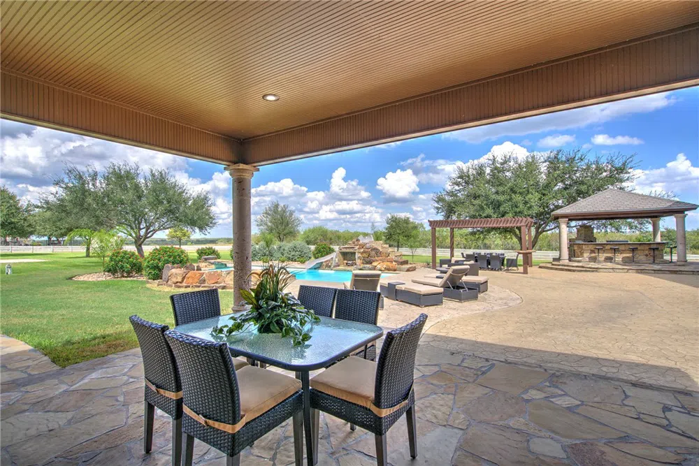 244 County Road 373 Sandia, TX 78383