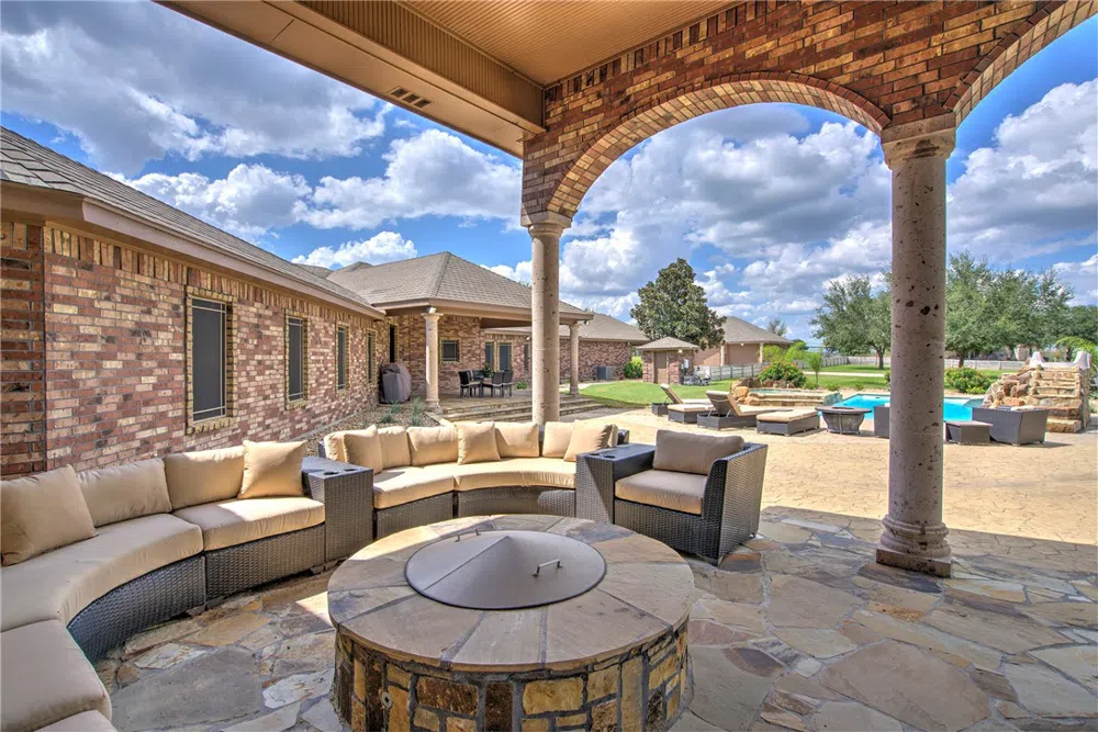 244 County Road 373 Sandia, TX 78383