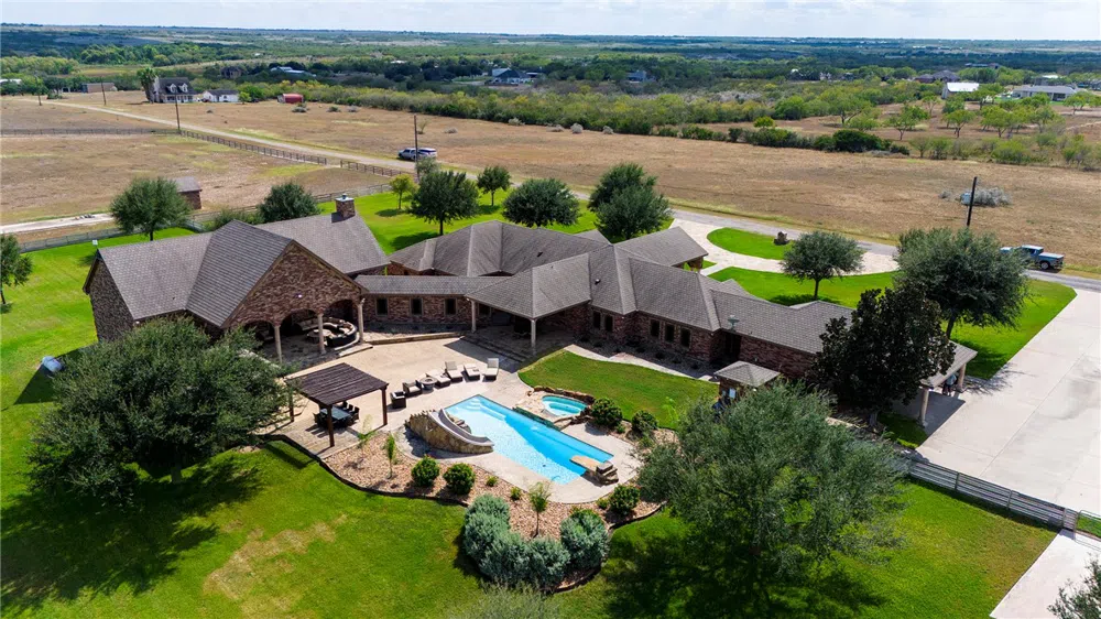 244 County Road 373 Sandia, TX 78383