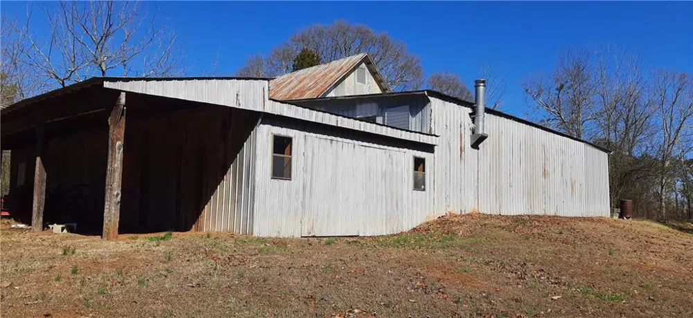 11953 Henderson Mountain Road Fairmount, GA 30139