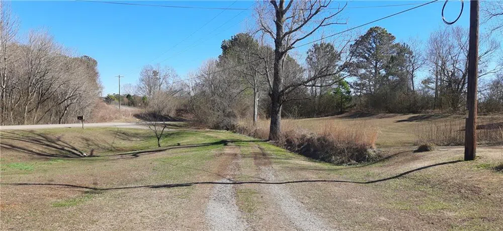 11953 Henderson Mountain Road Fairmount, GA 30139