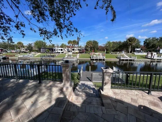436 WATERWAY DRIVE River Ranch, FL 33867
