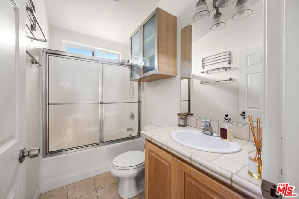 1130 Mohawk Topanga, CA 90290