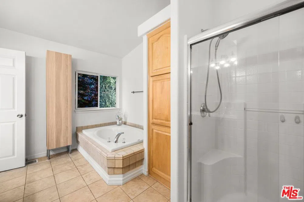 1130 Mohawk Topanga, CA 90290