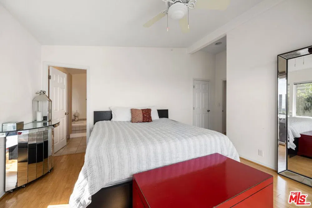1130 Mohawk Topanga, CA 90290