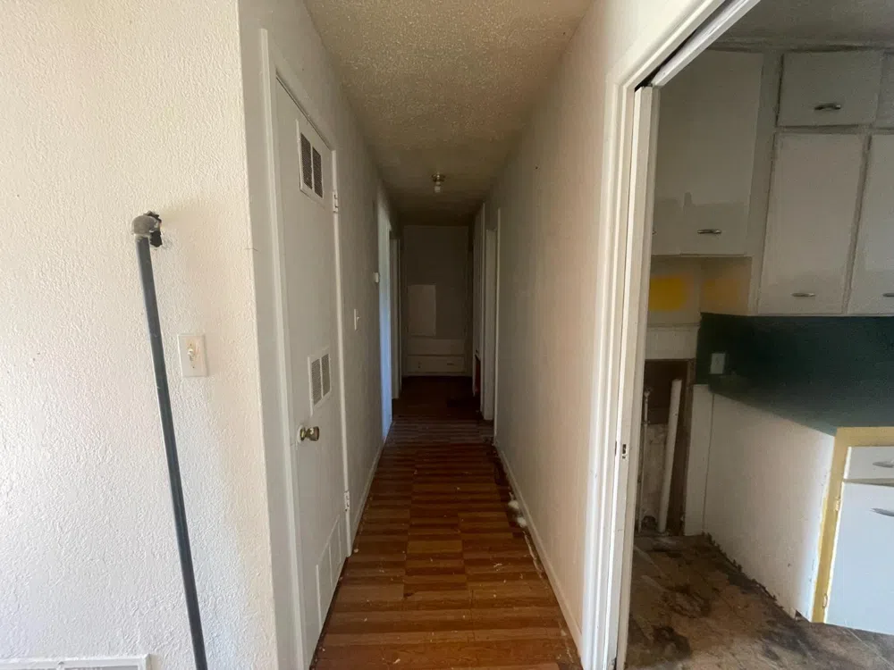 1205 Ave M Ralls, TX 79357