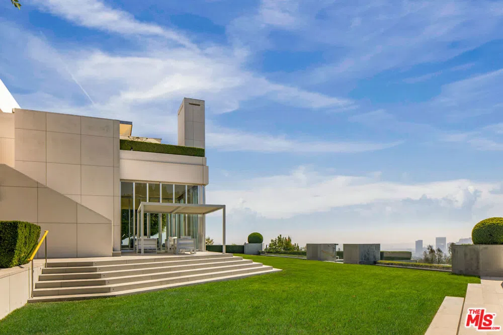 1261 Angelo Drive Beverly Hills, CA 90210