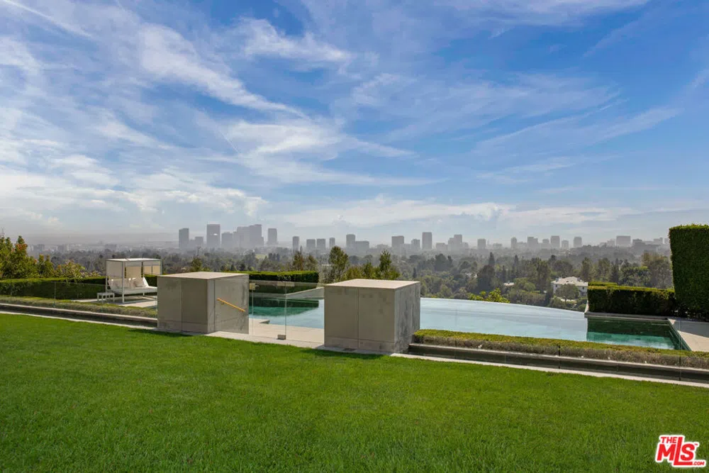 1261 Angelo Drive Beverly Hills, CA 90210