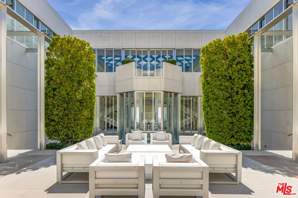 1261 Angelo Drive Beverly Hills, CA 90210