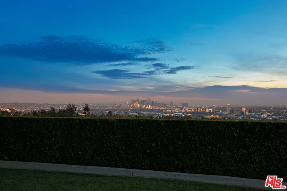 1261 Angelo Drive Beverly Hills, CA 90210