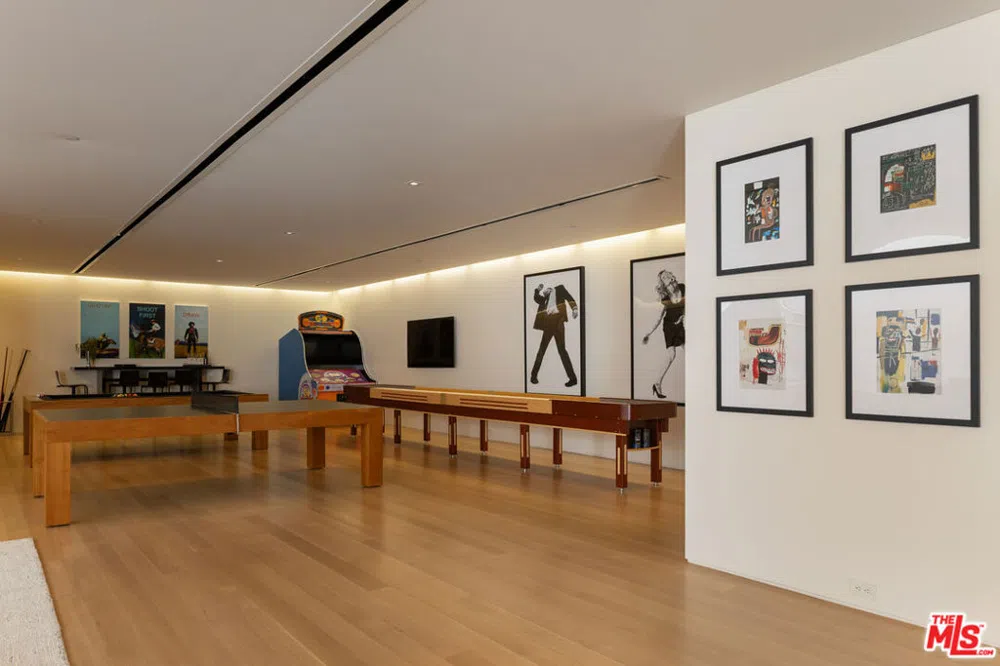 1261 Angelo Drive Beverly Hills, CA 90210