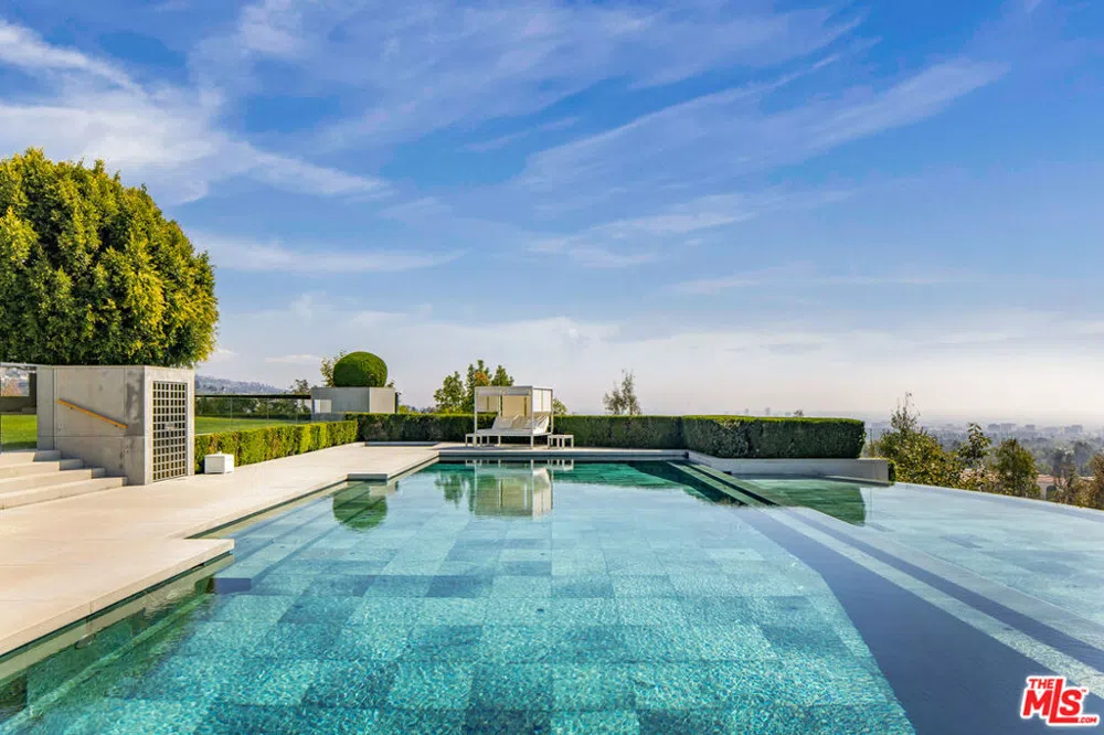 1261 Angelo Drive Beverly Hills, CA 90210
