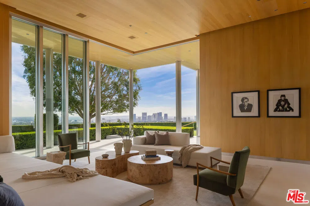 1261 Angelo Drive Beverly Hills, CA 90210