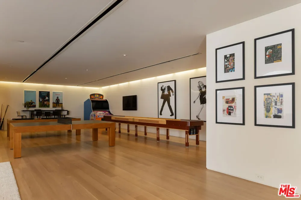 1261 Angelo Drive Beverly Hills, CA 90210