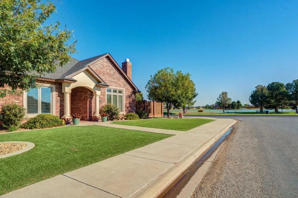718 N 8th Street Wolfforth, TX 79382