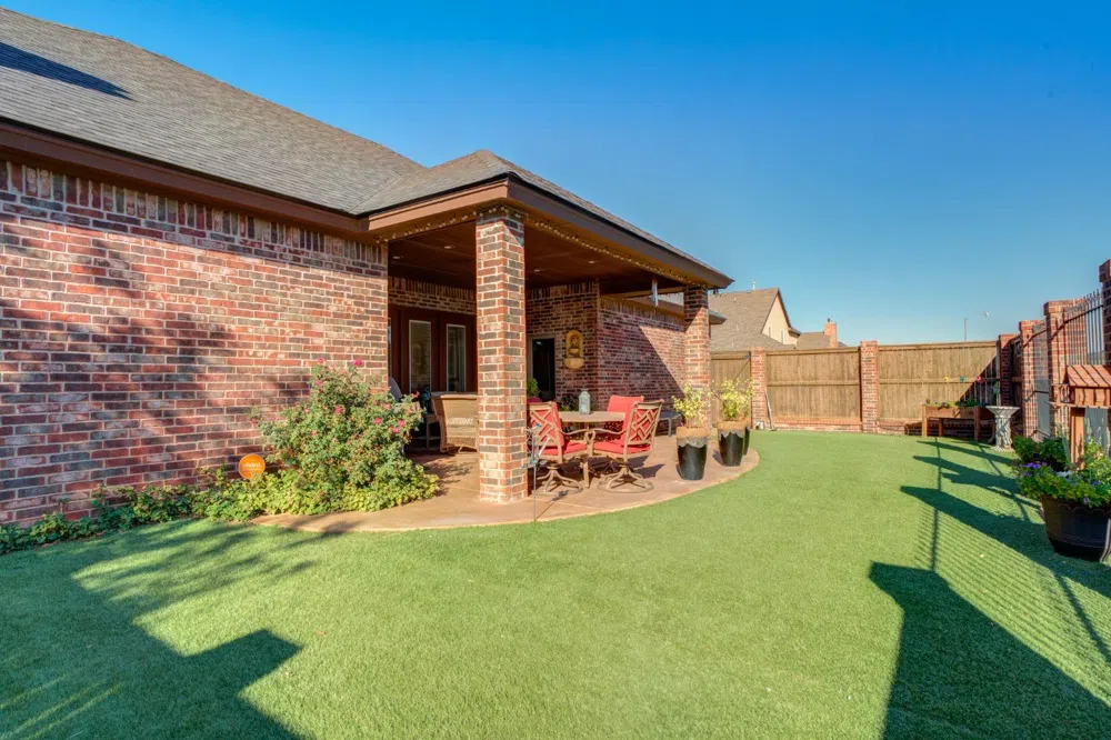 718 N 8th Street Wolfforth, TX 79382