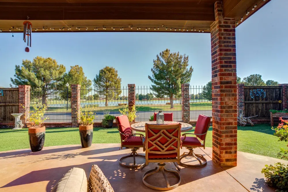 718 N 8th Street Wolfforth, TX 79382