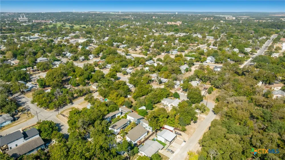 587 E Basel Street New Braunfels, TX 78130