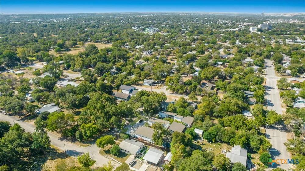 587 E Basel Street New Braunfels, TX 78130