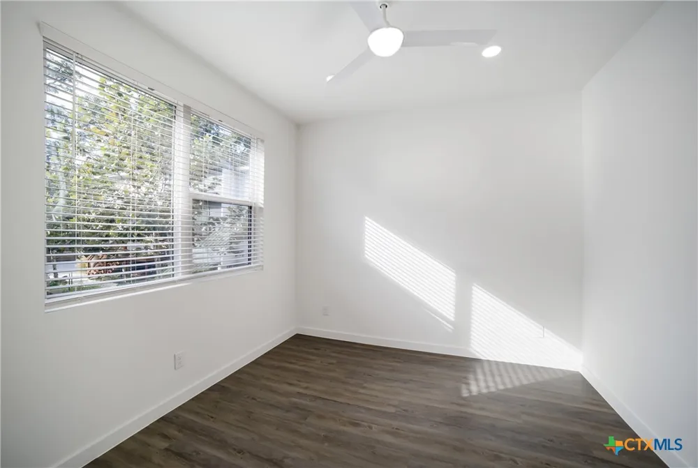 587 E Basel Street New Braunfels, TX 78130