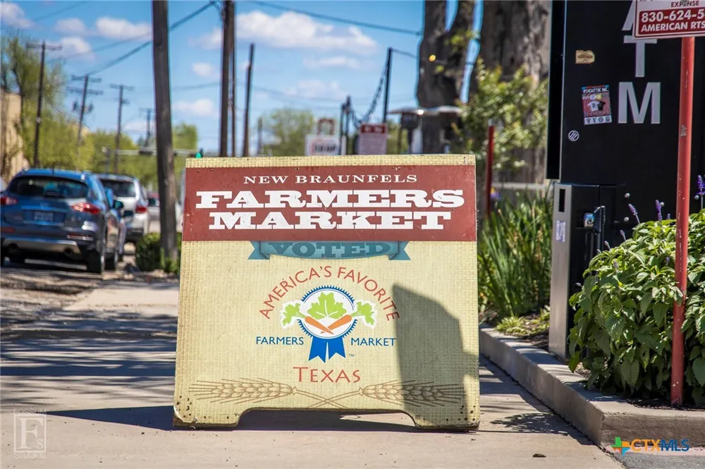 587 E Basel Street New Braunfels, TX 78130
