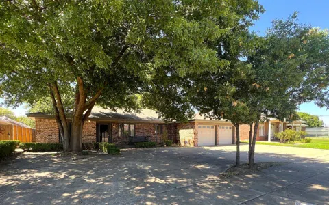 803 Cedar Avenue