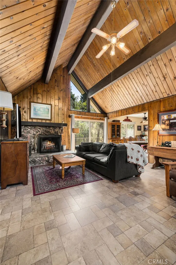 175 Golf Course Road Lake Arrowhead, CA 92317