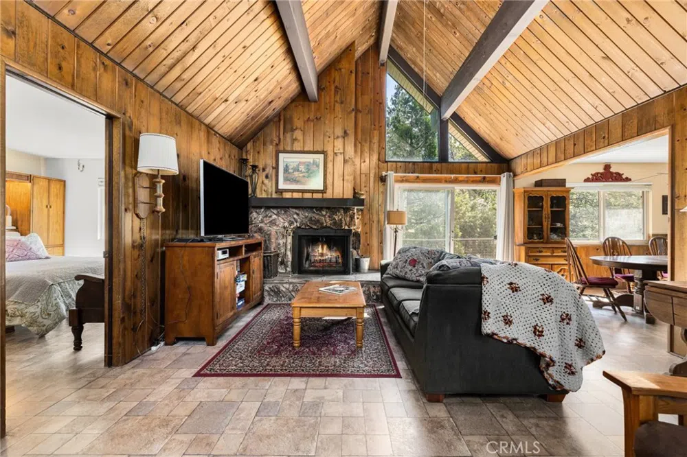 175 Golf Course Road Lake Arrowhead, CA 92317