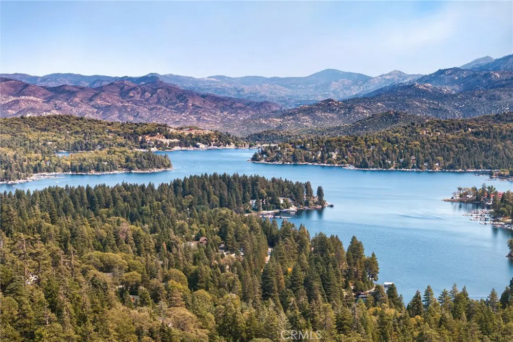 175 Golf Course Road Lake Arrowhead, CA 92317